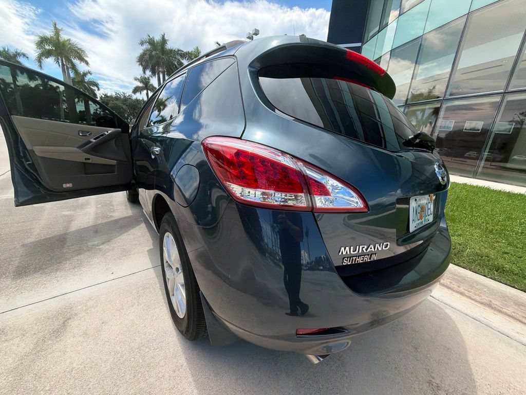 Used 2013 Graphite Blue Nissan SL image 8