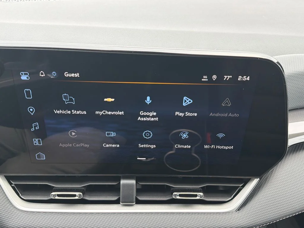 2027 Chevrolet Equinox LT - Photo 20