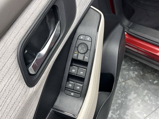 Used 2023 Scarlet Ember Tintcoat Nissan SV image 7