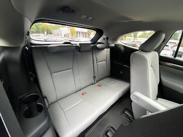 Certified Used 2021 MOON DUST Toyota  image 26