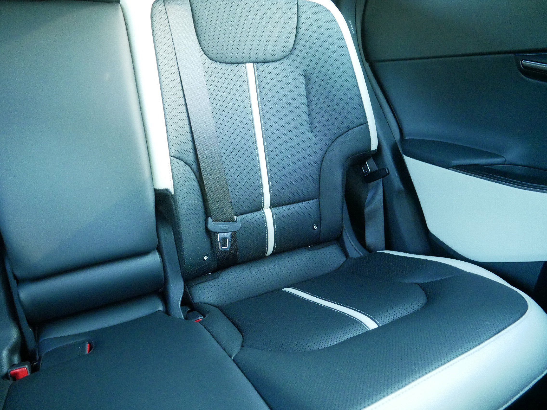 Used 2025 Wolf Gray Kia GT-Line image 15