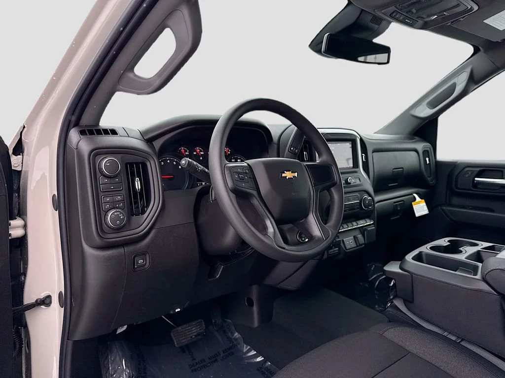2026 Chevrolet Silverado 2500 HD Custom - Photo 9