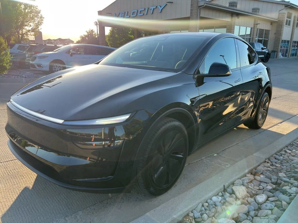 Used 2026 Black Tesla  image 3