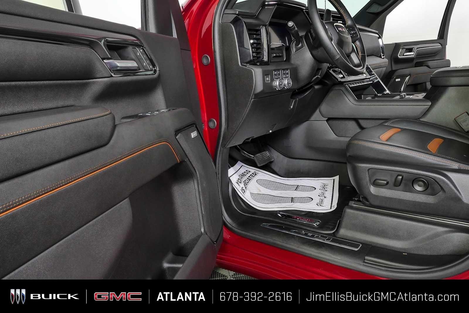 2024 GMC Sierra 2500HD AT4 - Photo 8