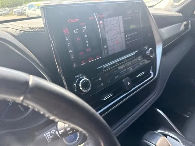 Used 2021 Gray Toyota Hybrid Platinum image 7