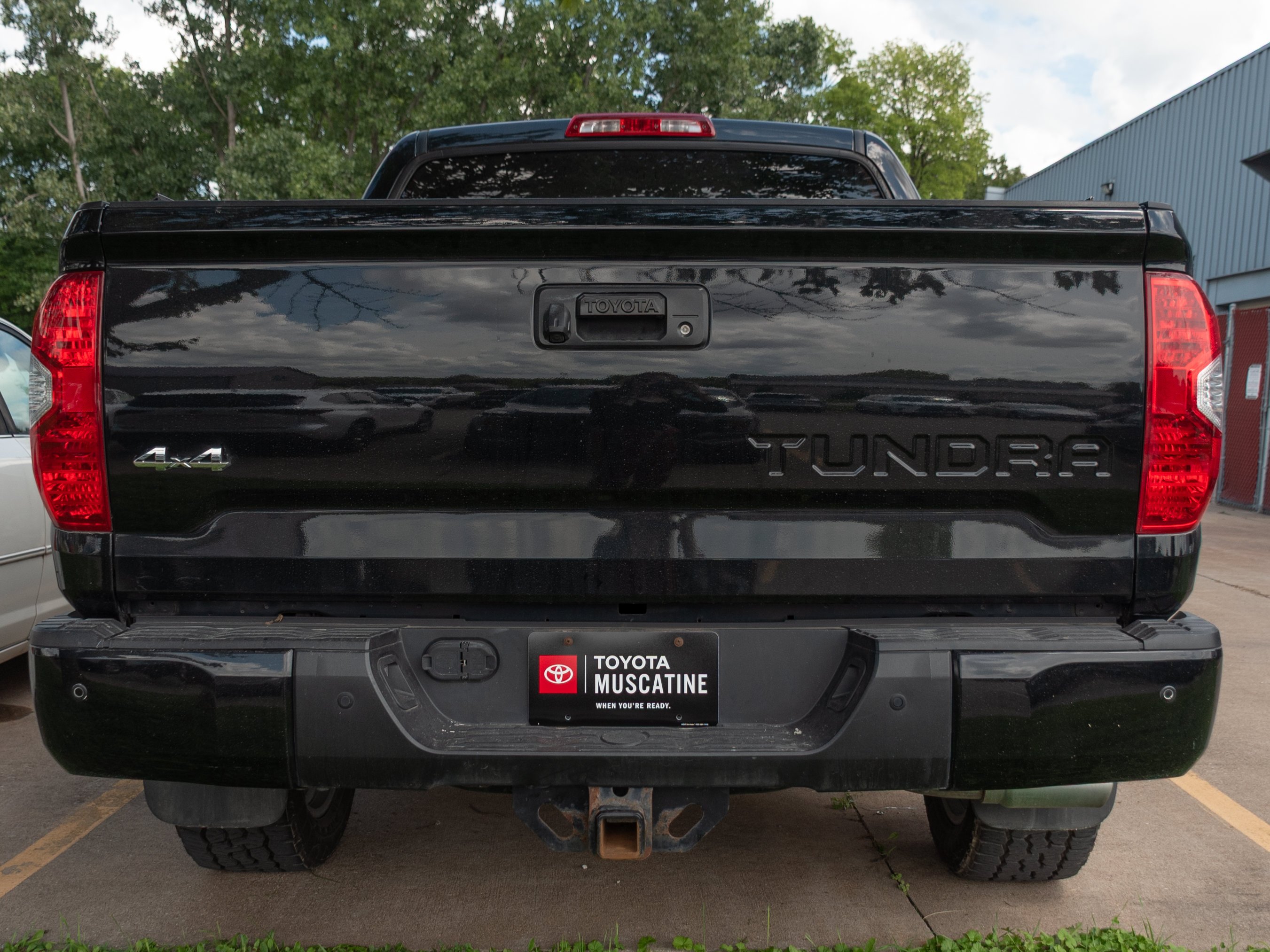 Used 2016 Black Toyota Platinum image 6