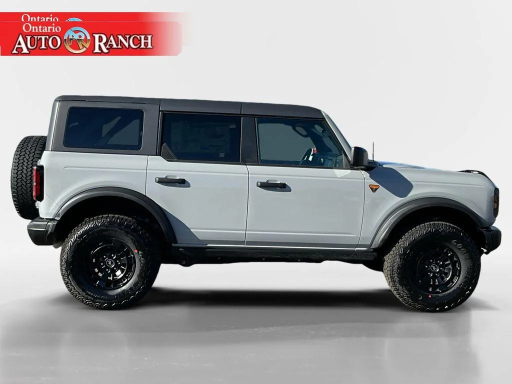 New 2026 AVALANCHE GRAY Ford Badlands image 6