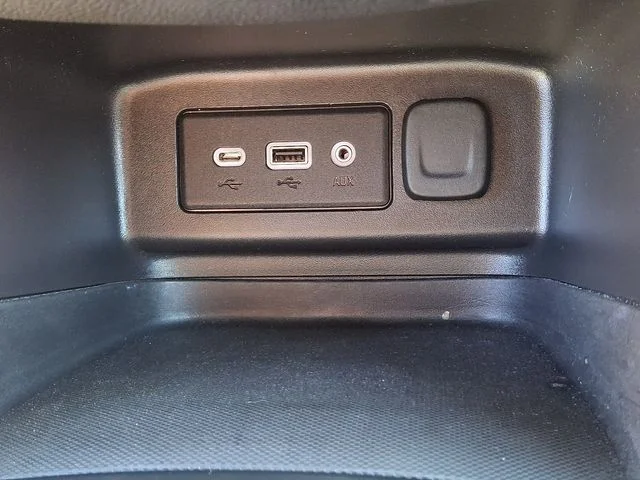 Used 2022 Silver Chevrolet LT image 25