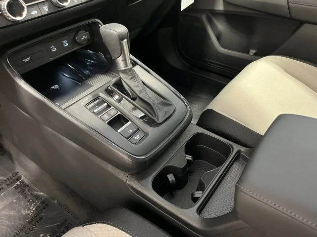 New 2027 Platinum White Pearl Honda LX image 14