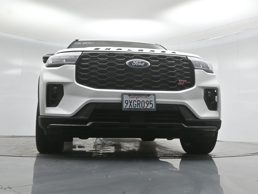 New 2026 Star White Metallic Tri-Coat Ford ST image 47
