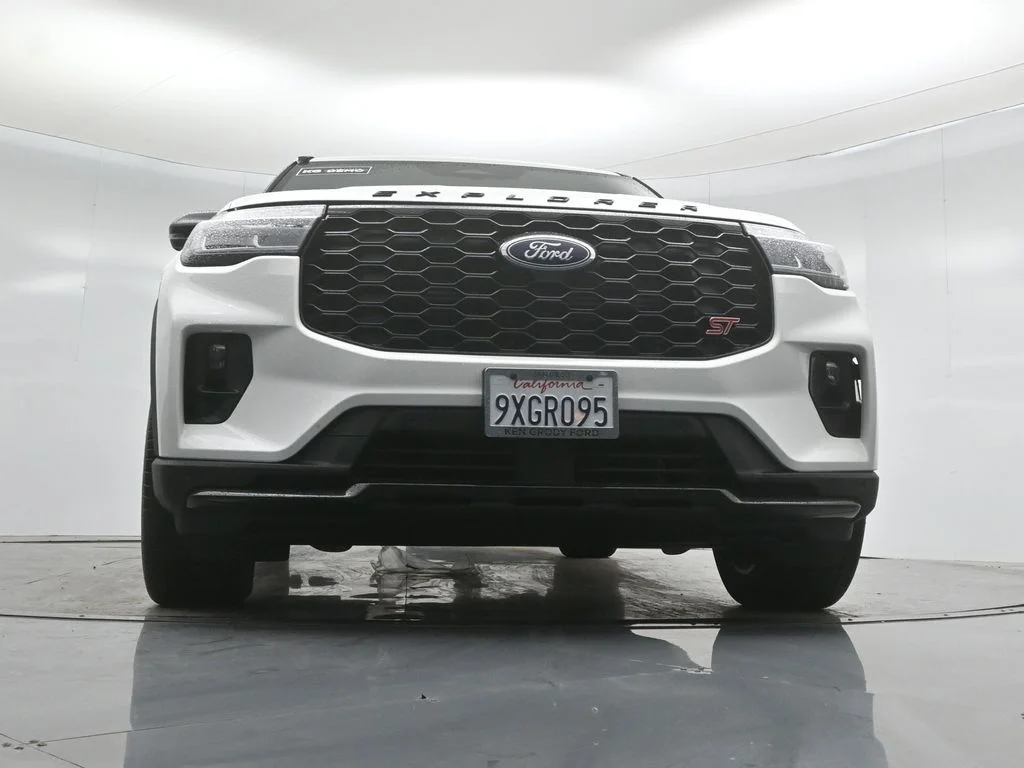 New 2026 Star White Metallic Tri-Coat Ford ST image 47