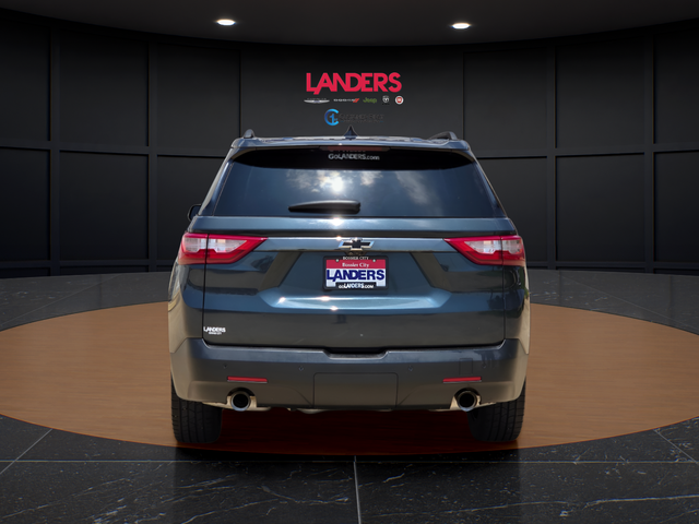 Used 2021 Gray Chevrolet RS image 3