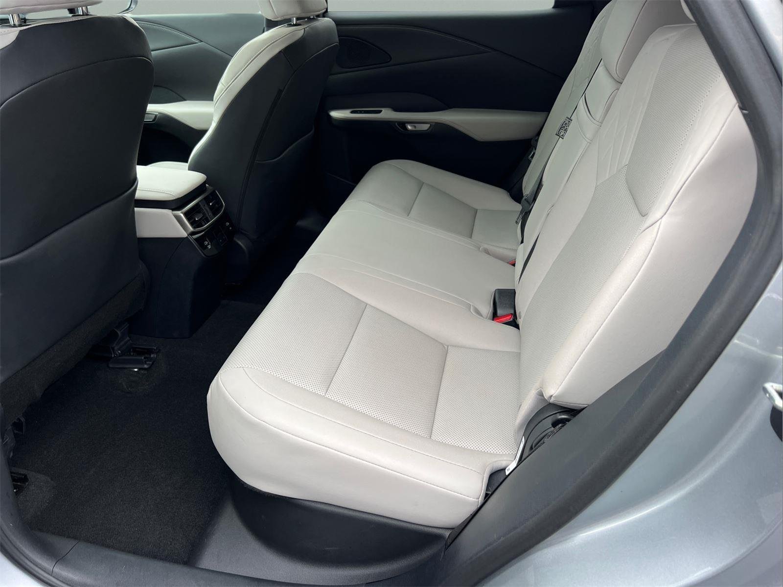 2023 Lexus RX 350 - Photo 22