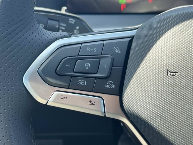 New 2026 White/off-white Volkswagen 2.0T SE R-Line Black image 9