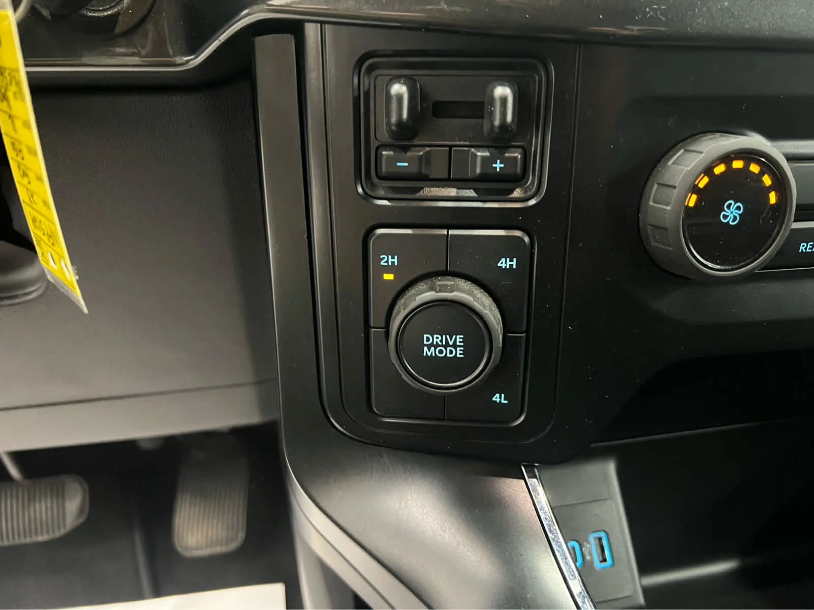 Used 2023 Agate Black Metallic Ford XL image 20