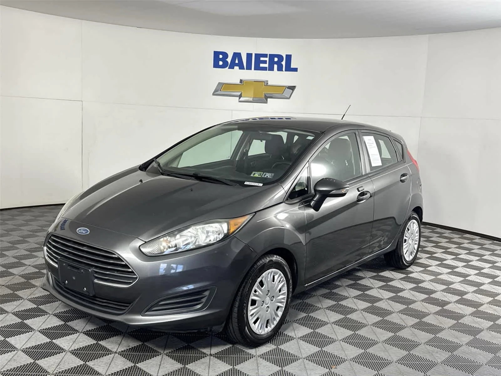 2016 Ford Fiesta SE Hatch's photo