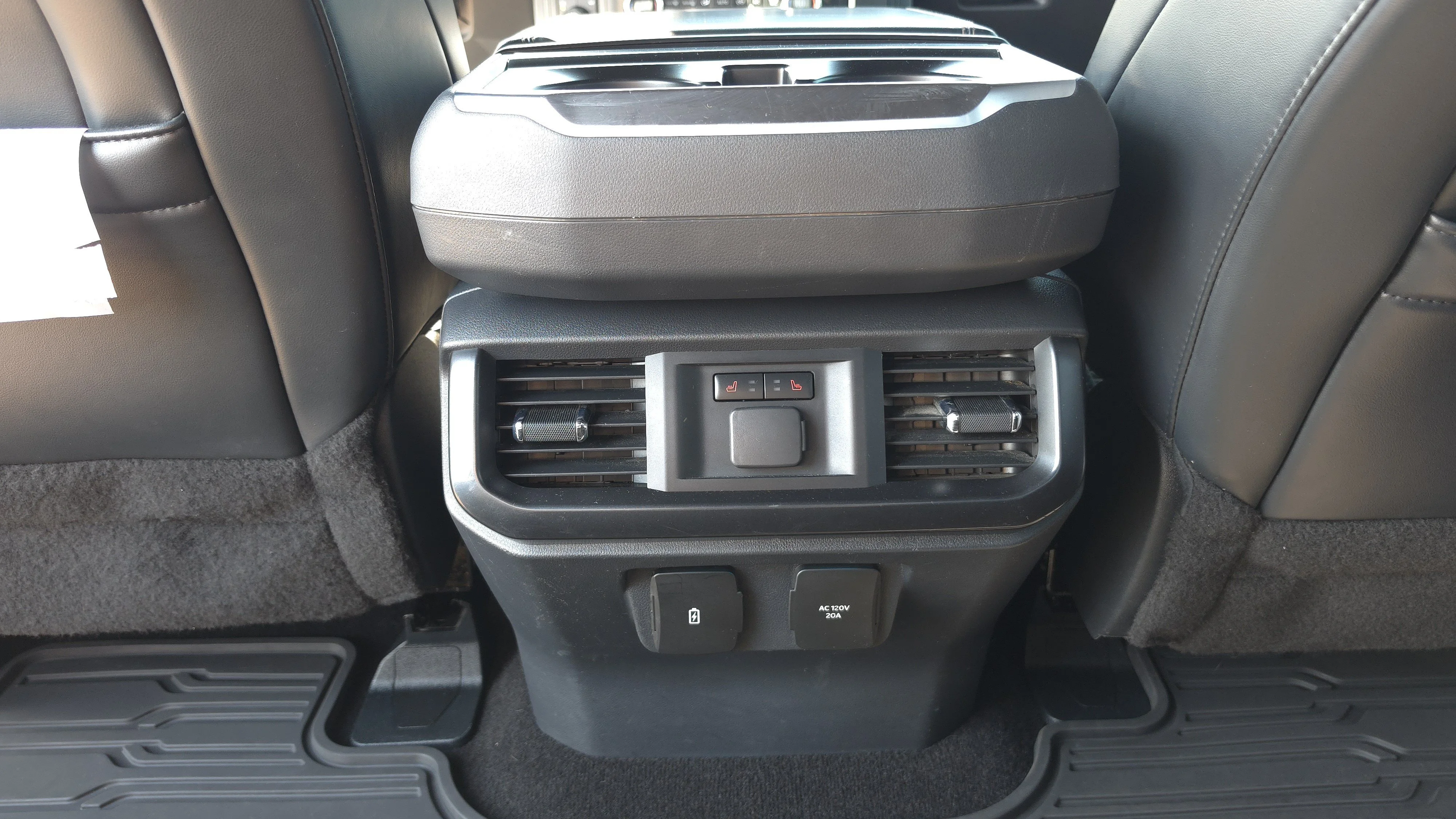 2021 Ford F-150 Raptor - Photo 21