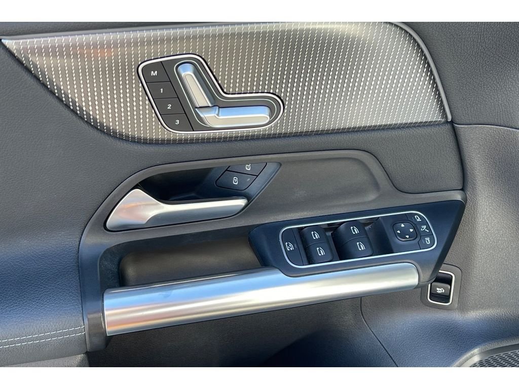 Used 2021 Polar White Mercedes-Benz 250 image 13