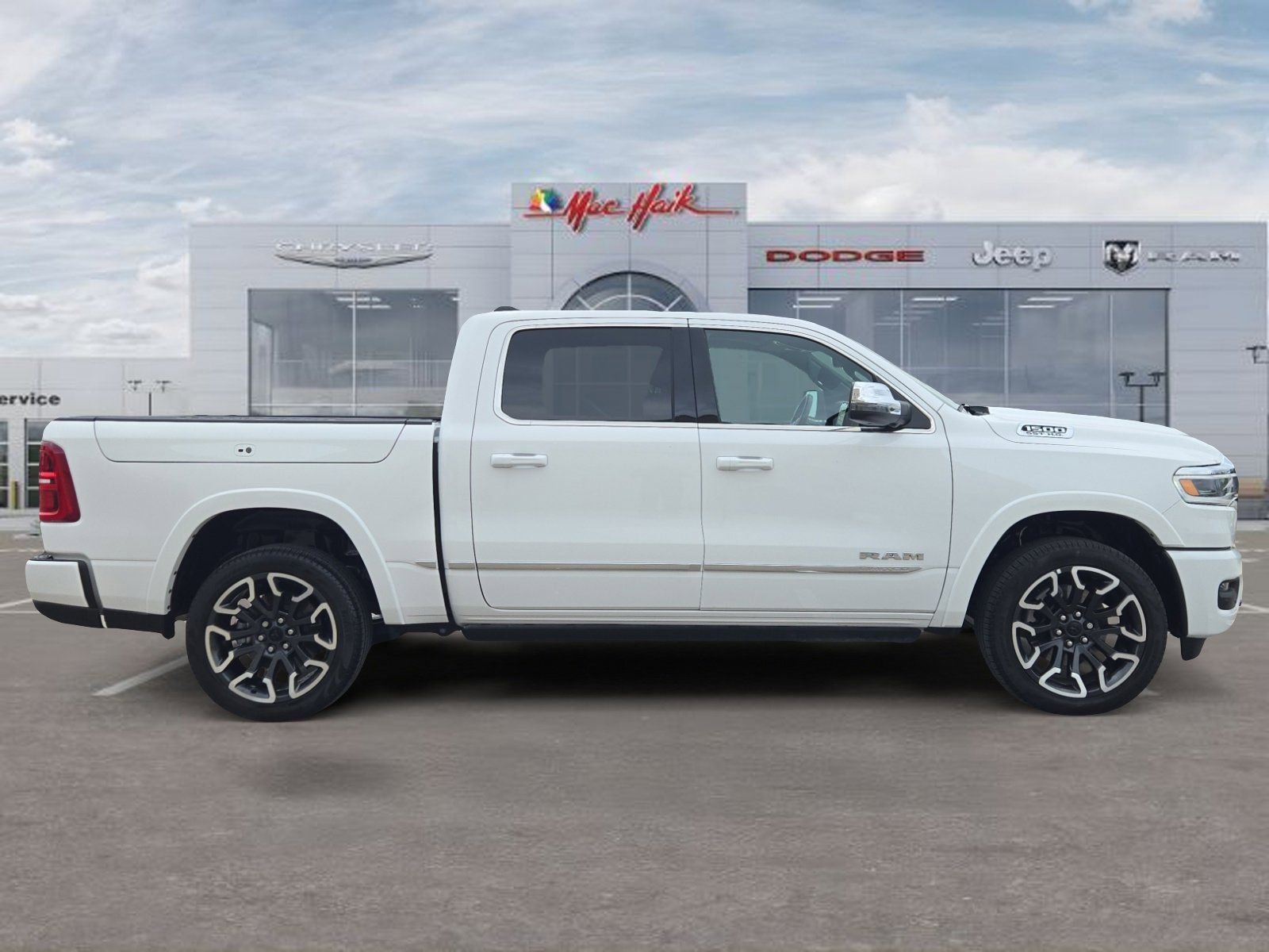 Used 2025 White Ram Limited image 6