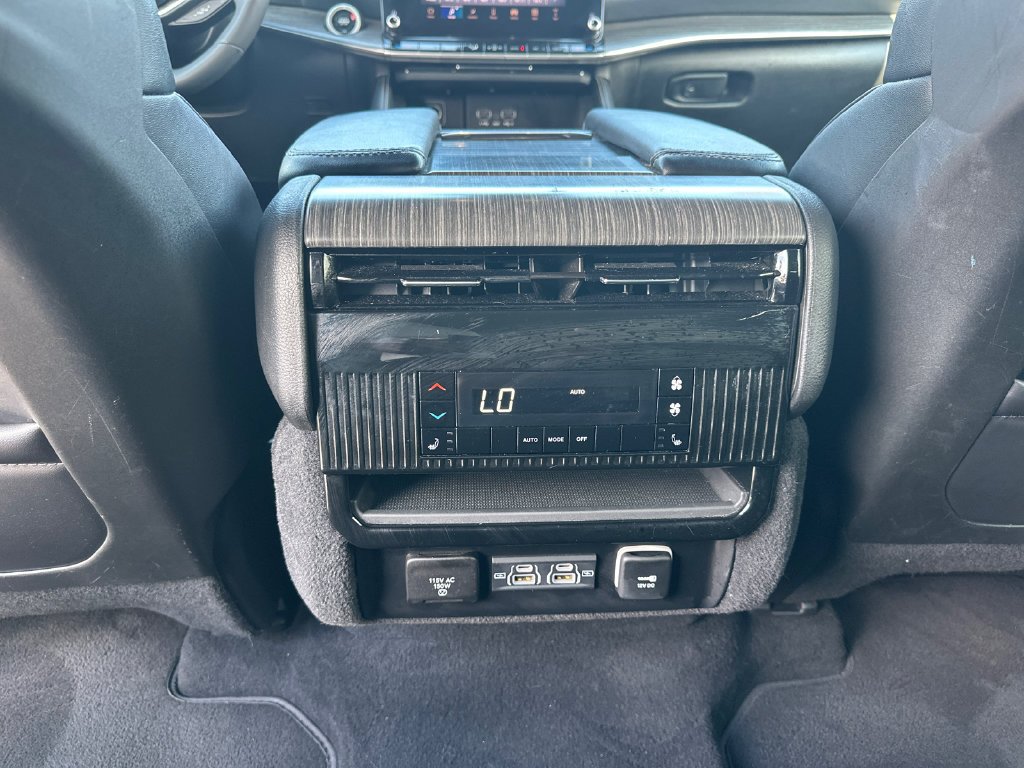 Used 2024 White Jeep Series II image 24