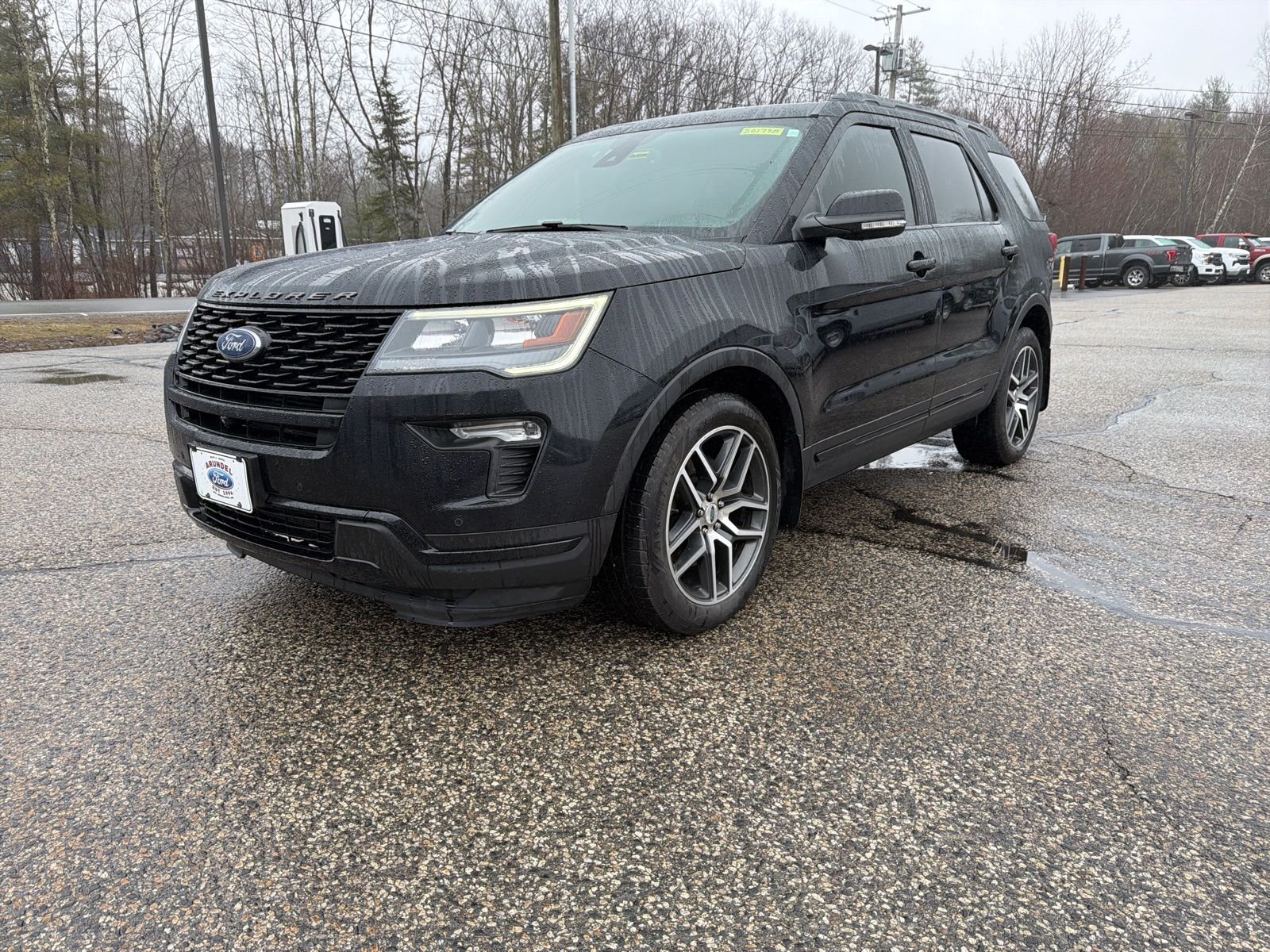 View vehicle photo 3