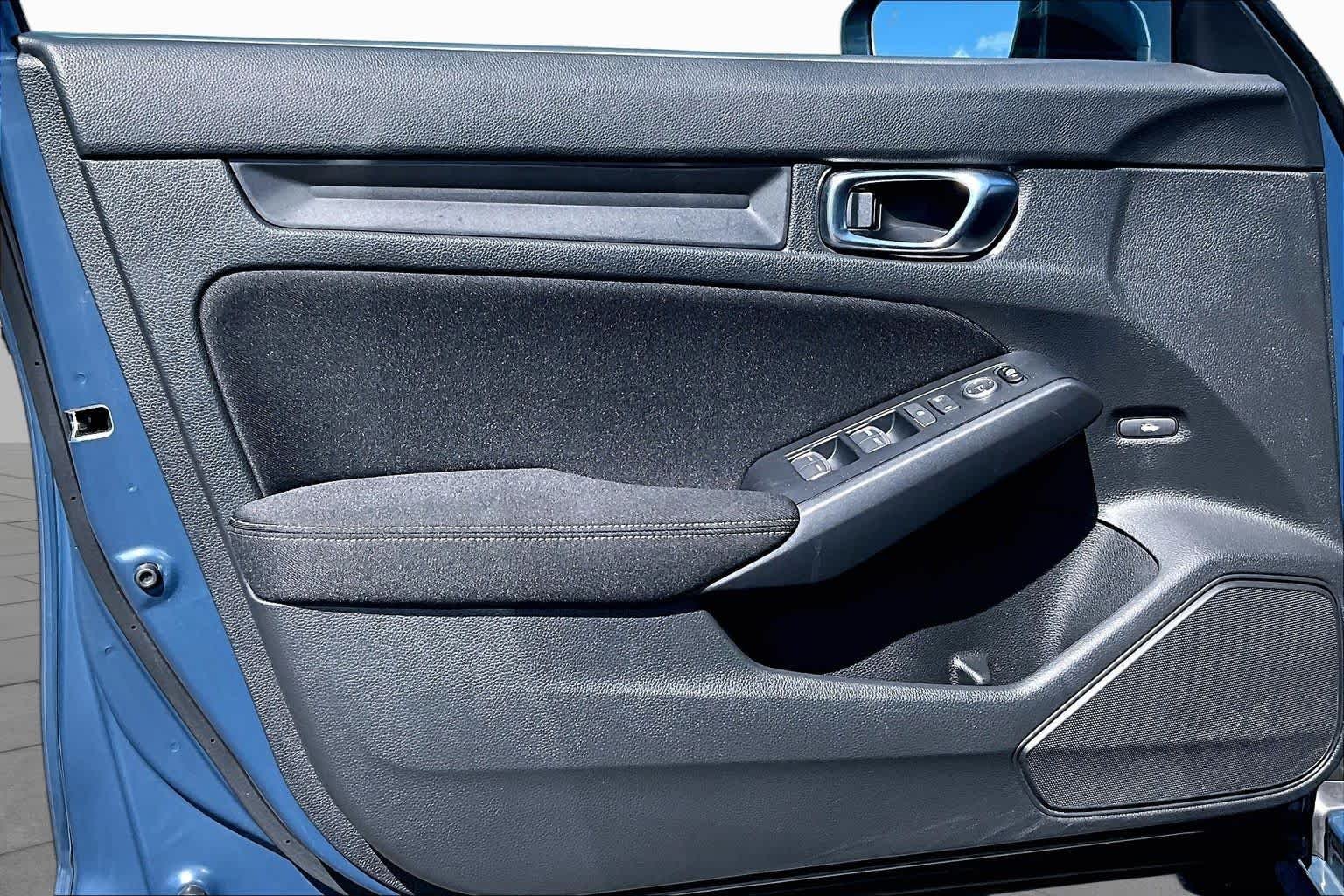 Used 2025 Blue Lagoon Pearl Honda 4D SPORT image 22