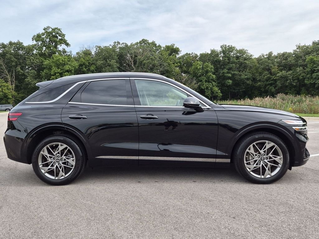 Used 2024 Black Genesis 2.5T image 8