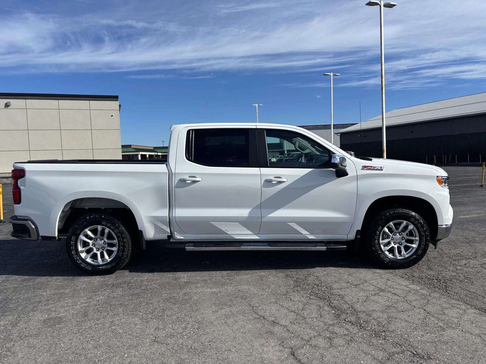 New 2026 Summit White Chevrolet LT image 32