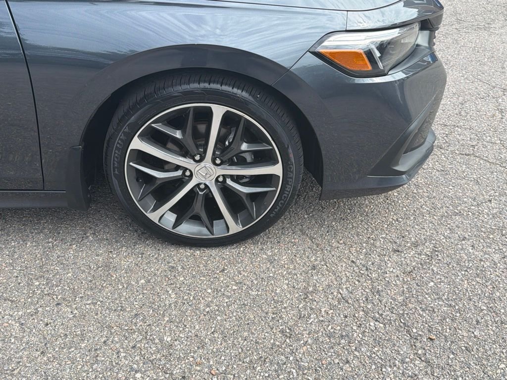 Used 2024 Gray Honda Touring image 4