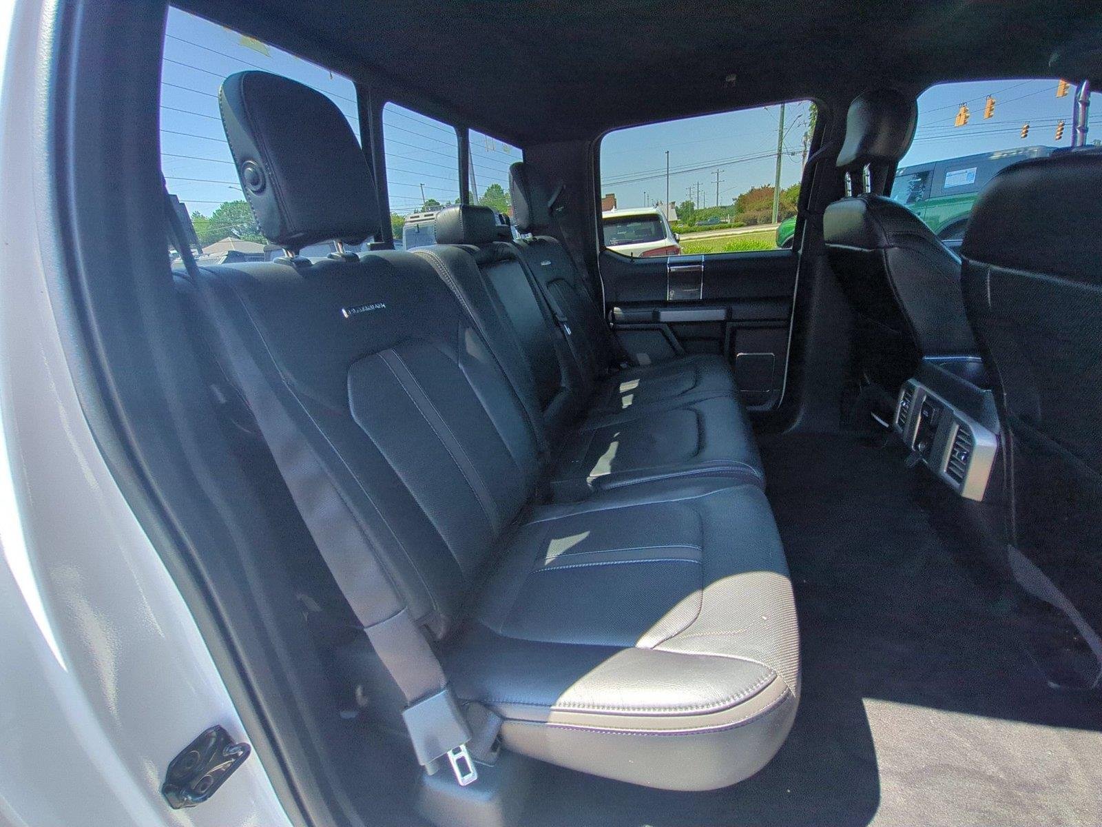 Used 2016 White Platinum Metallic Tri-Coat Ford Platinum image 36