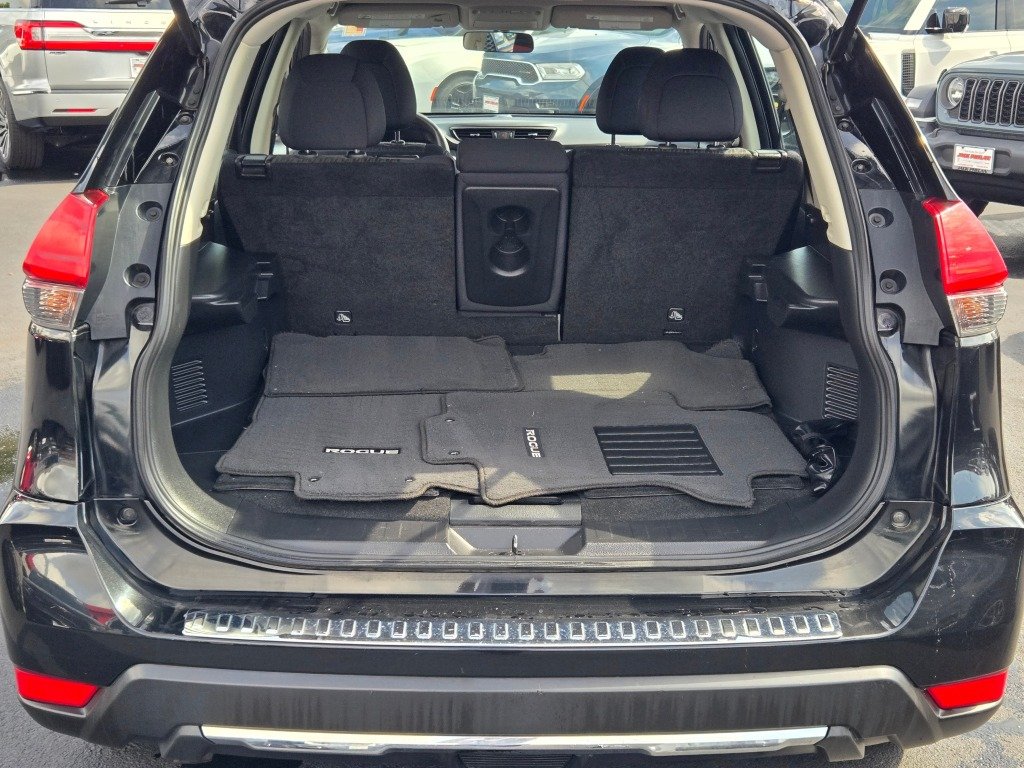 Used 2017 Black Nissan S image 12