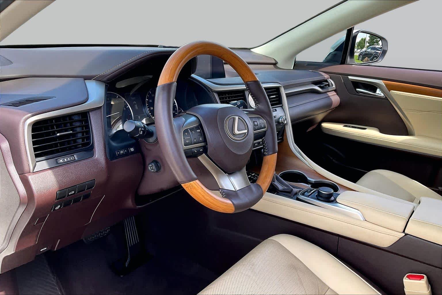 Used 2016 Eminent White Pearl Lexus  image 15