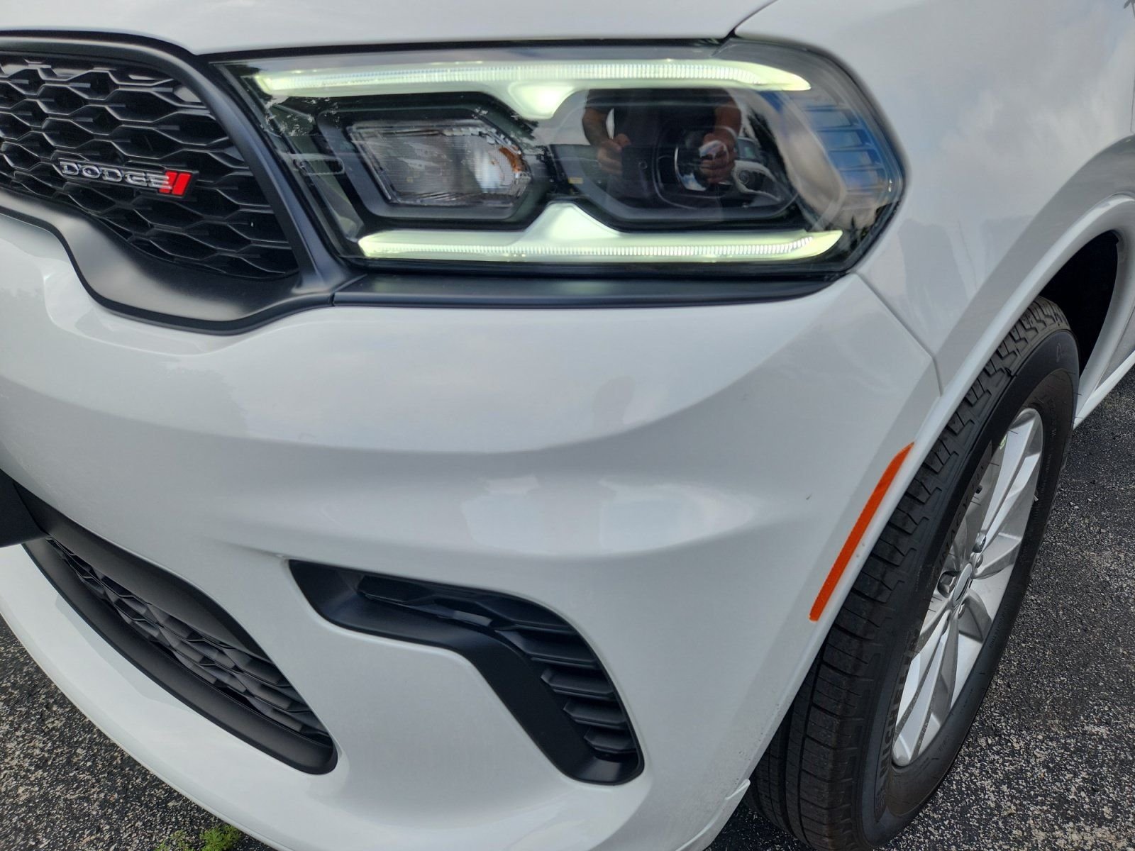 New 2026 White Knuckle Clear-Coat Exterior Paint Dodge GT image 9