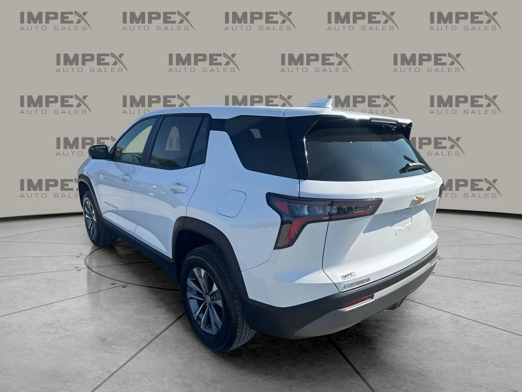 Used 2026 White Chevrolet LT image 3