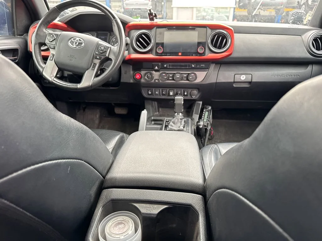 Used 2019  Toyota SR image 14