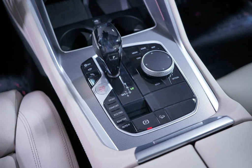 Used 2021 Dark Graphite BMW xDrive40i image 13