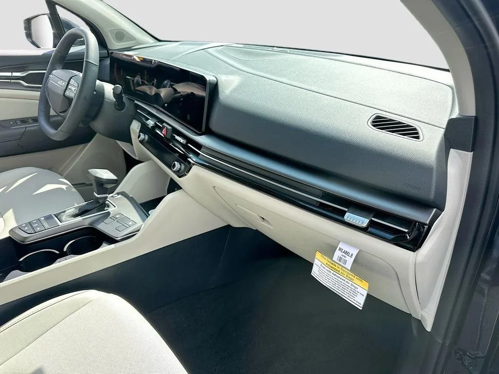 2026 Kia Sportage EX - Photo 28