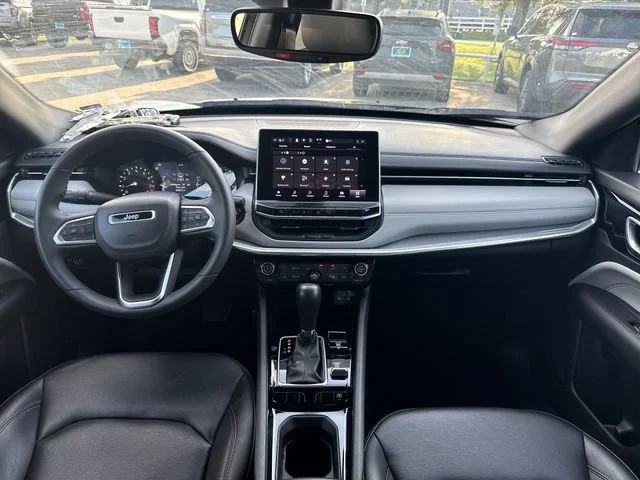 Used 2024 Gray Jeep Limited image 21