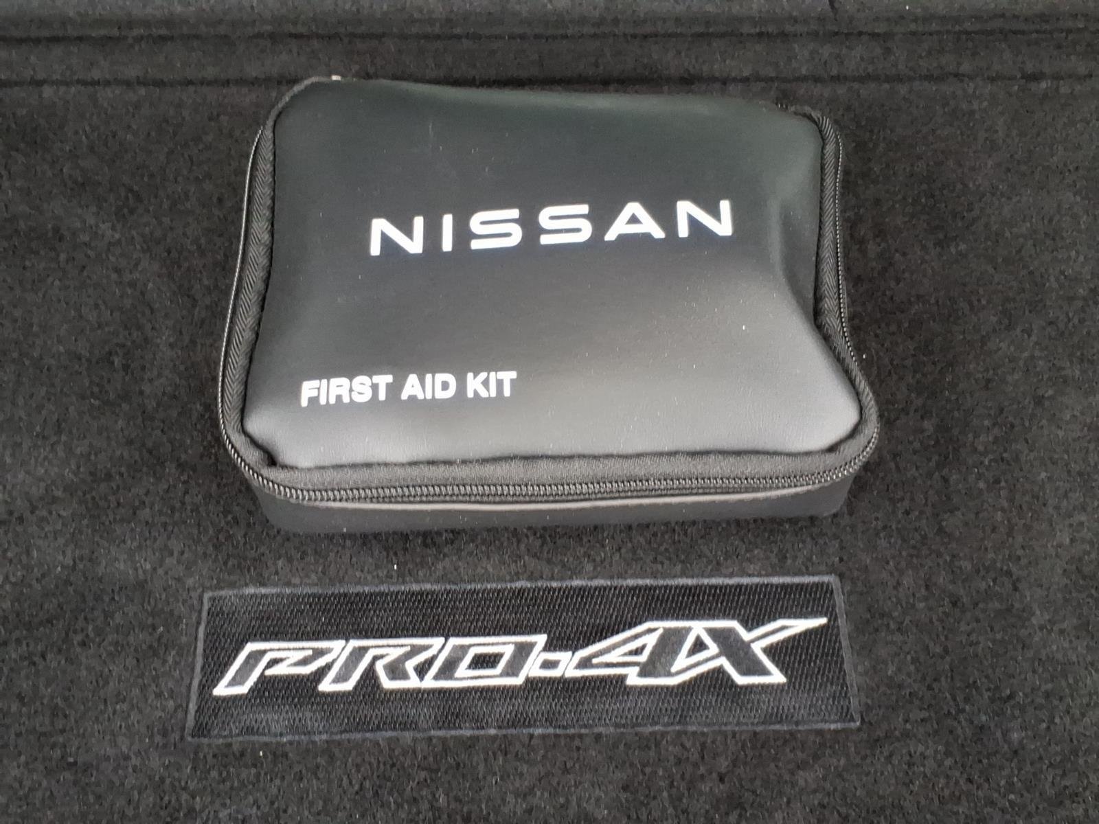 Used 2025 Aspen White Tricoat/Super Black Nissan PRO-4X image 26