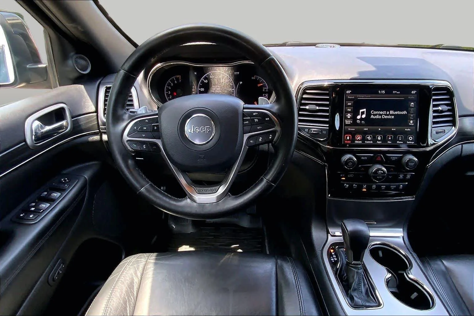 Used 2020 Diamond Black Crystal Pearlcoat Jeep Limited X image 6