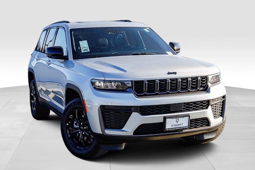 New 2026 Silver Jeep Altitude image 2