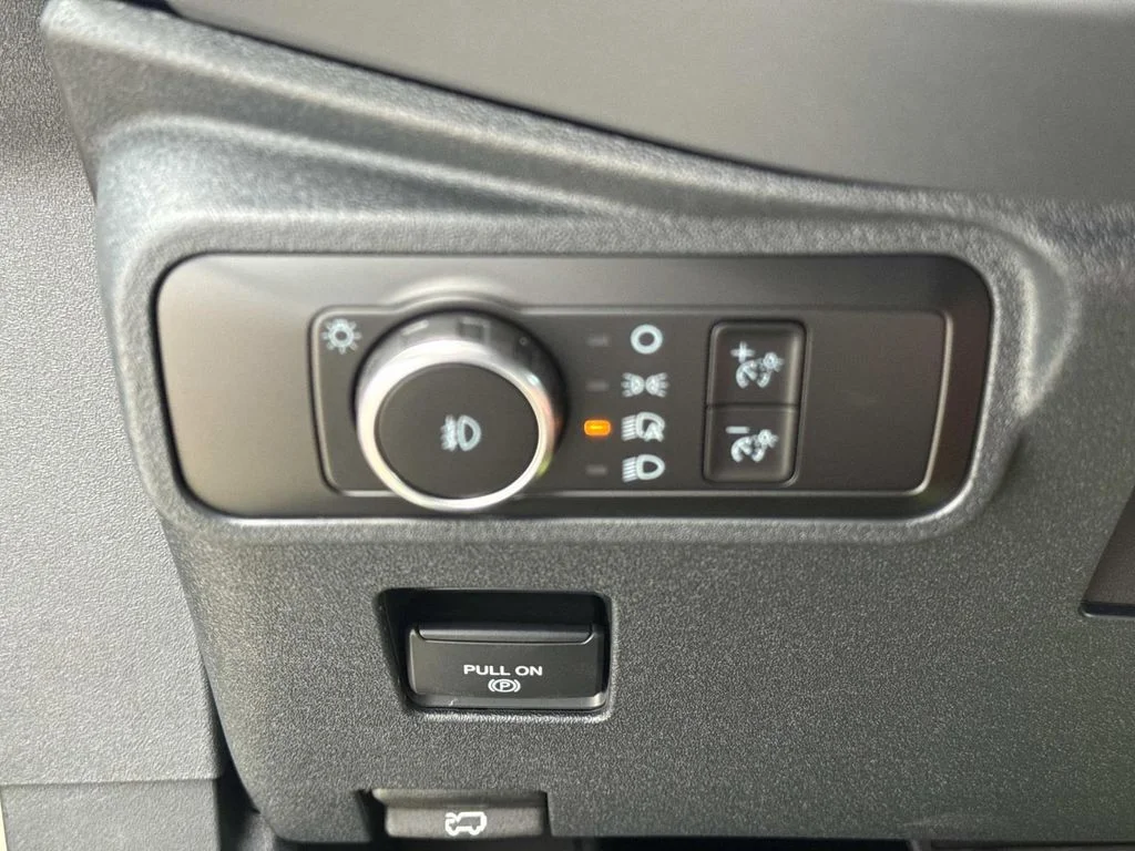 New 2026 Desert Sand Ford Outer Banks® image 39
