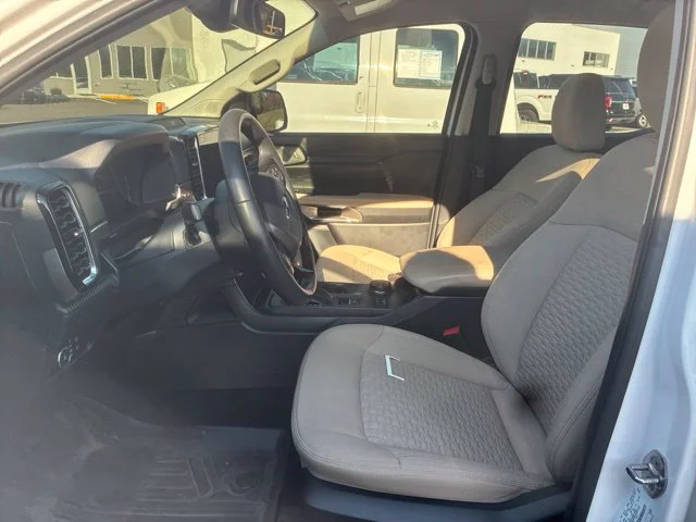 Used 2024 Oxford White Ford XLT image 12