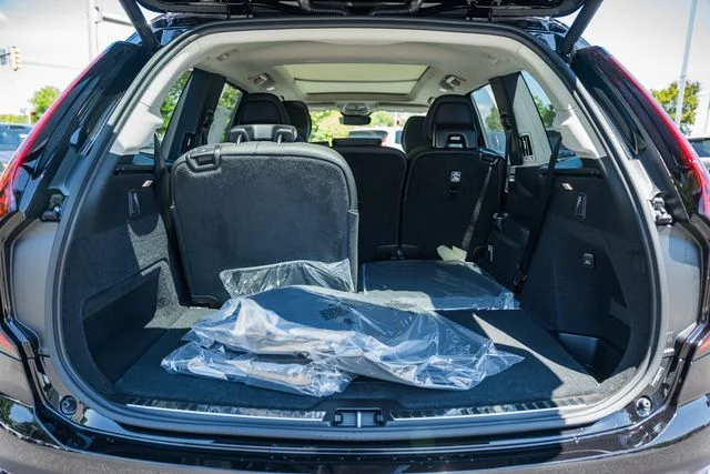 2026 Volvo XC90 Ultra - Photo 10