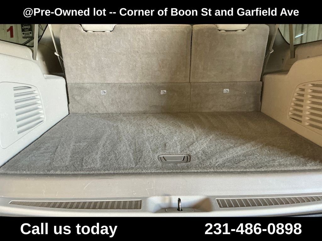 Used 2016 Red GMC Denali image 27