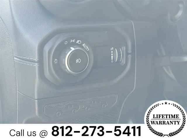 2025 Jeep Wrangler 4-Door Sahara - Photo 10