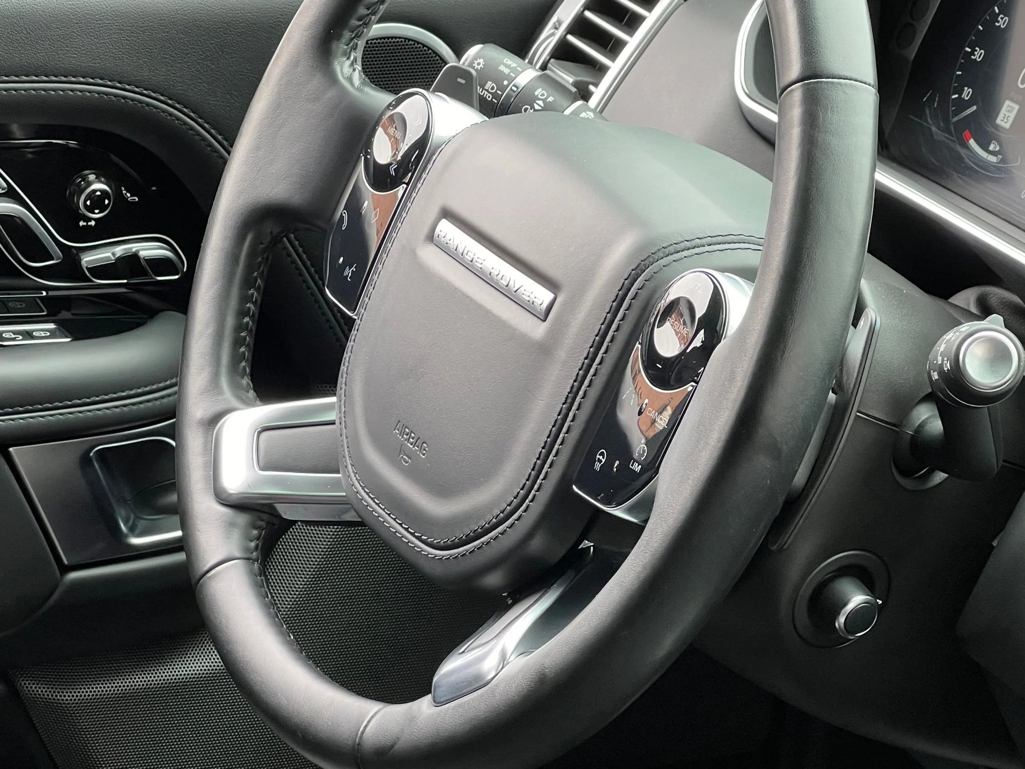 Used 2020 Gray Land Rover HSE image 38