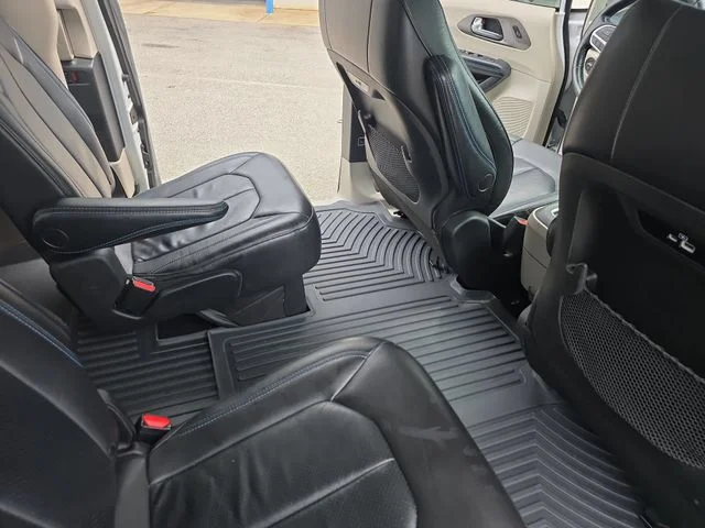 Used 2021 White Chrysler Touring L image 12