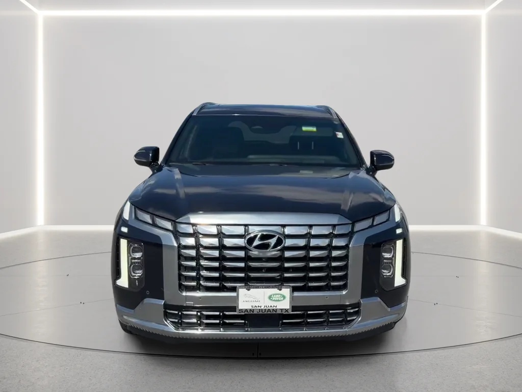 Used 2024 White Hyundai Calligraphy image 2