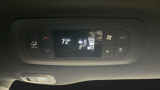 New 2026 Red Hot Pearl-Coat Exterior Paint Chrysler Select image 31